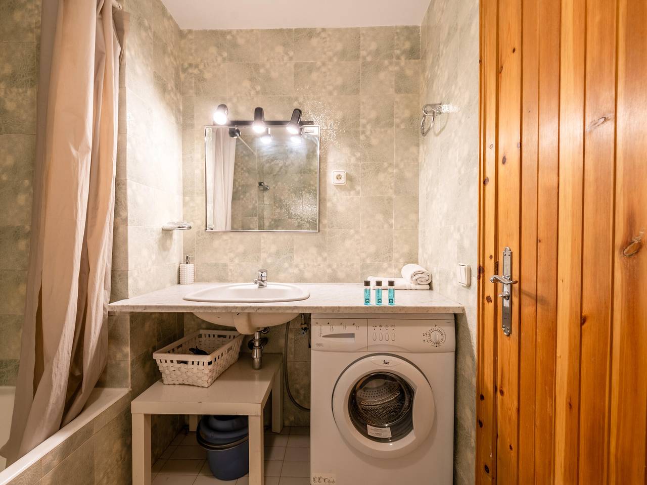 Entire studio, Cozy Studio in El Tarter - 2 people, near slopes in El Tarter, Grandvalira