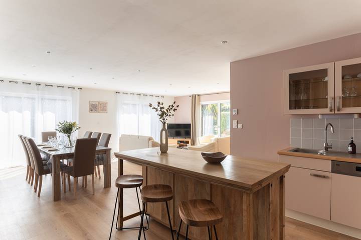 Location de vacances pour 10 personnes, avec jardin et terrasse dans Port Briac - 2