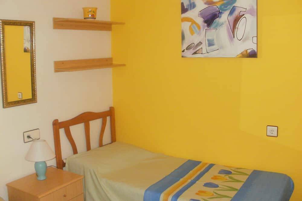 Privébungalow met solarium, tweepersoonskamers met 2 aparte bedden in La Torreta, Torrevieja
