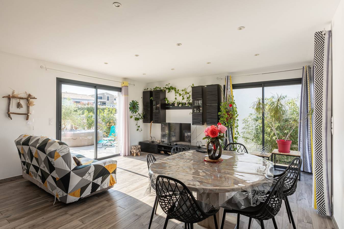 Casa Lucia Diana: Casa Vacanze con Vista Montagna, Wi-Fi e Aria Condizionata in Losari, Palasca