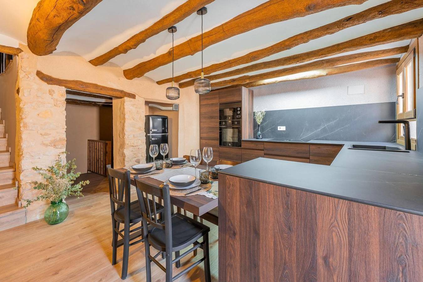 Casa Rural El Ahora : tradition, art et design réunis in Berge (homonymie), Région de Teruel