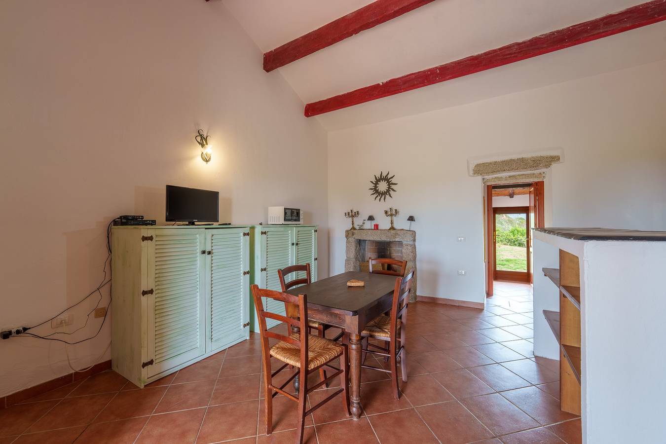 Casa vacanze 'Lu Stazzu Di Tarraolta 3' con vista mare, terrazza e giardino in comune in Gallura