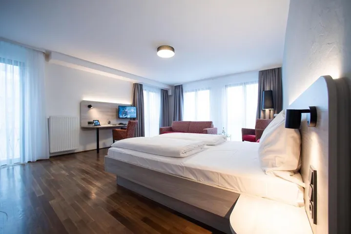 Hotel para 4 personas, con terraza y vistas - 1