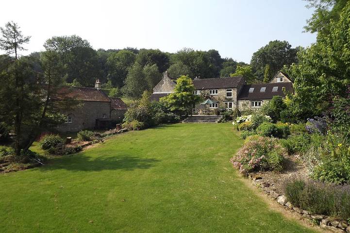 Ferienhaus für 16 Personen, mit Garten und Whirlpool in The Cotswolds
