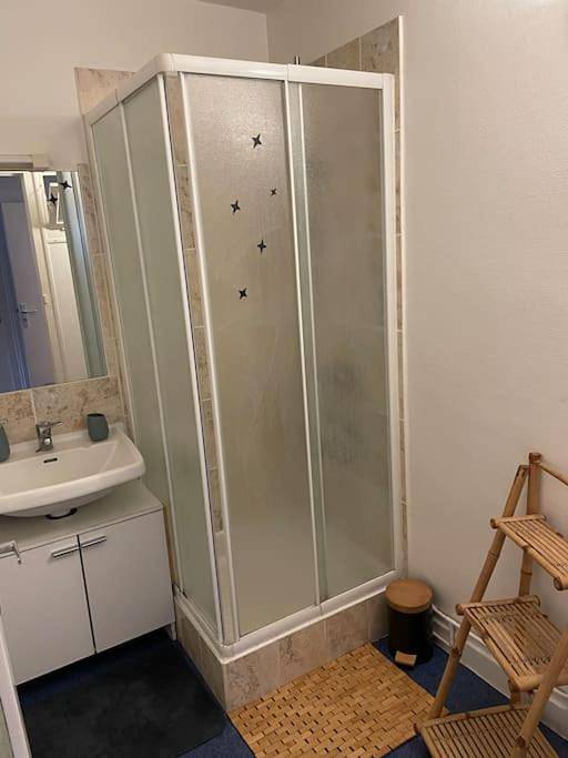 Appartement entier, Appart, chantier naval, très cosy et vintage in Saint-Nazaire, Côte d'Amour