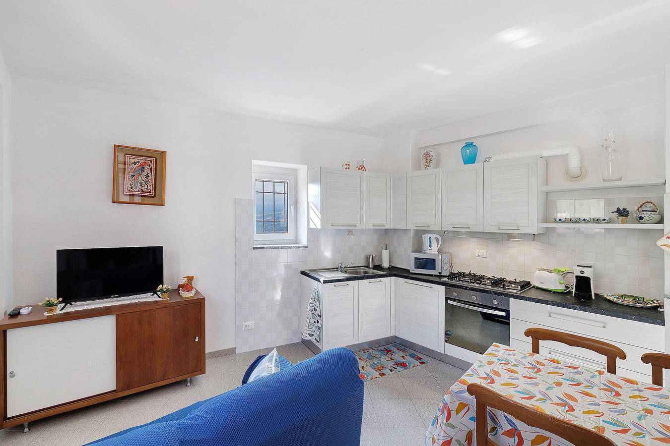 Il Primo Sole Holiday Home with Hill View, Wi-Fi, and Air Conditioning in Gorra, Finale Ligure Municipality