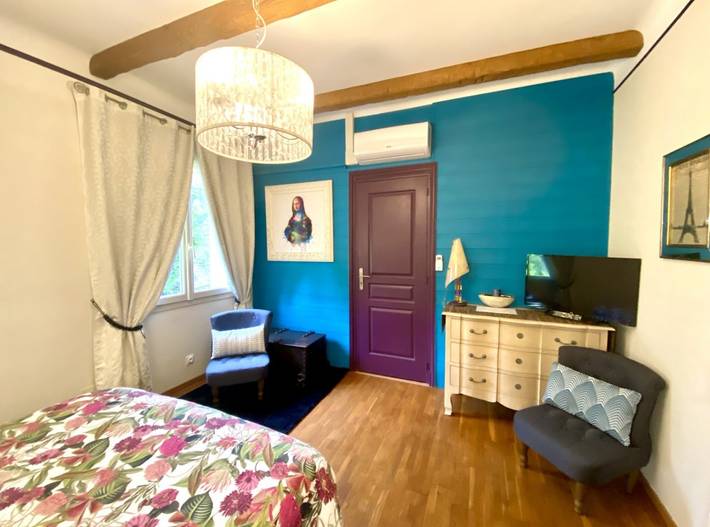 Location de vacances pour 2 personnes, avec jardin ainsi que jacuzzi et piscine, animaux acceptés à Sarlat-la-Canéda - 3