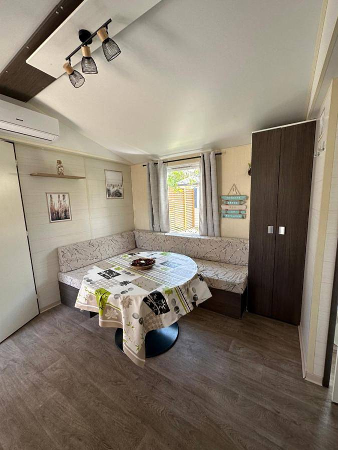 Mobile Home in La Roque-d'Anthéron, Région d'Aix-en-Provence