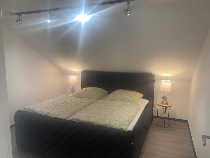 Ferienwohnung für 5 Personen, mit Terrasse und Garten sowie Sauna und Ausblick