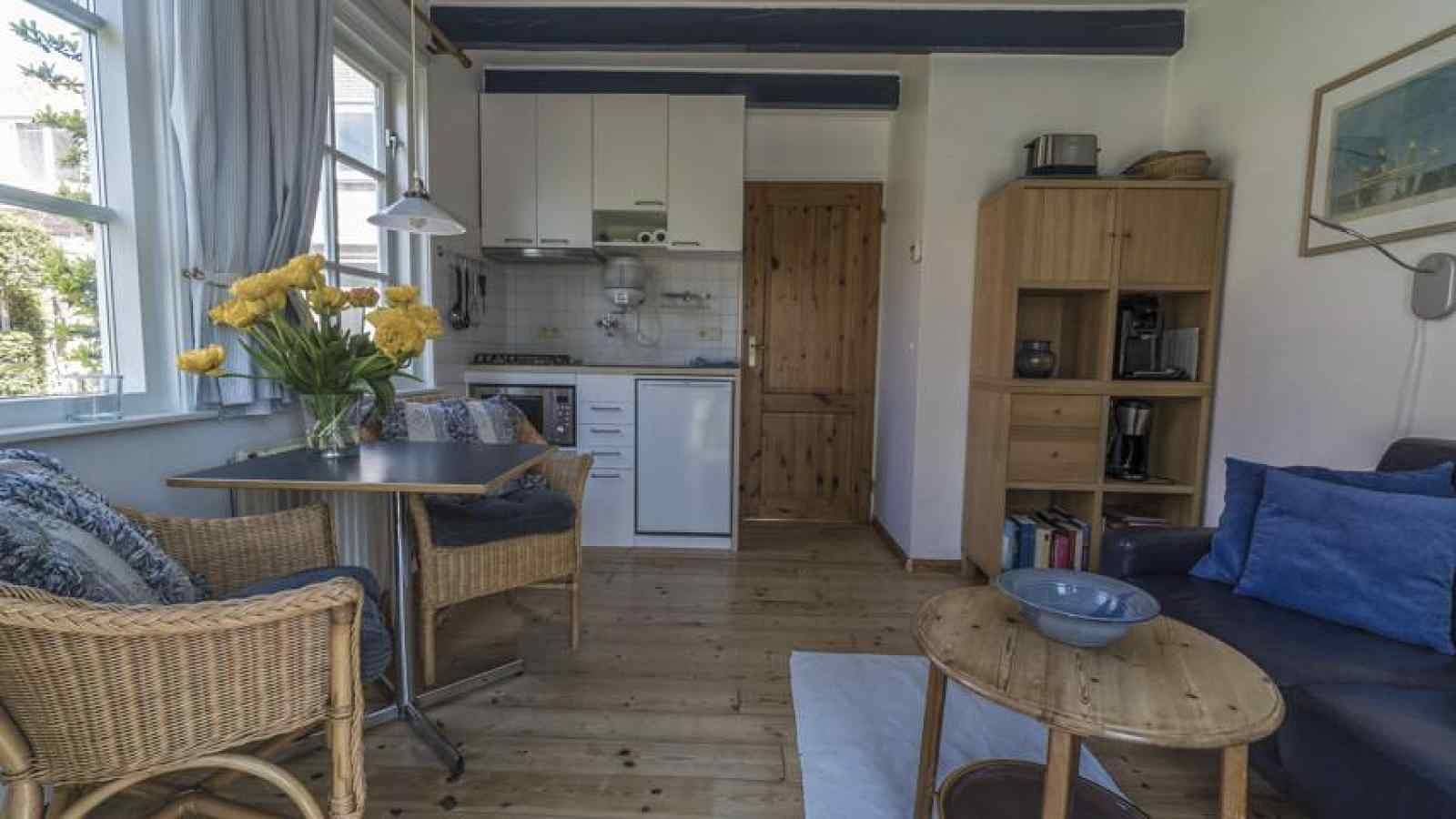 Gemütliches 2-Personen-Ferienhaus mit Garten und Terrasse in Domburg in Domburg, Walcheren