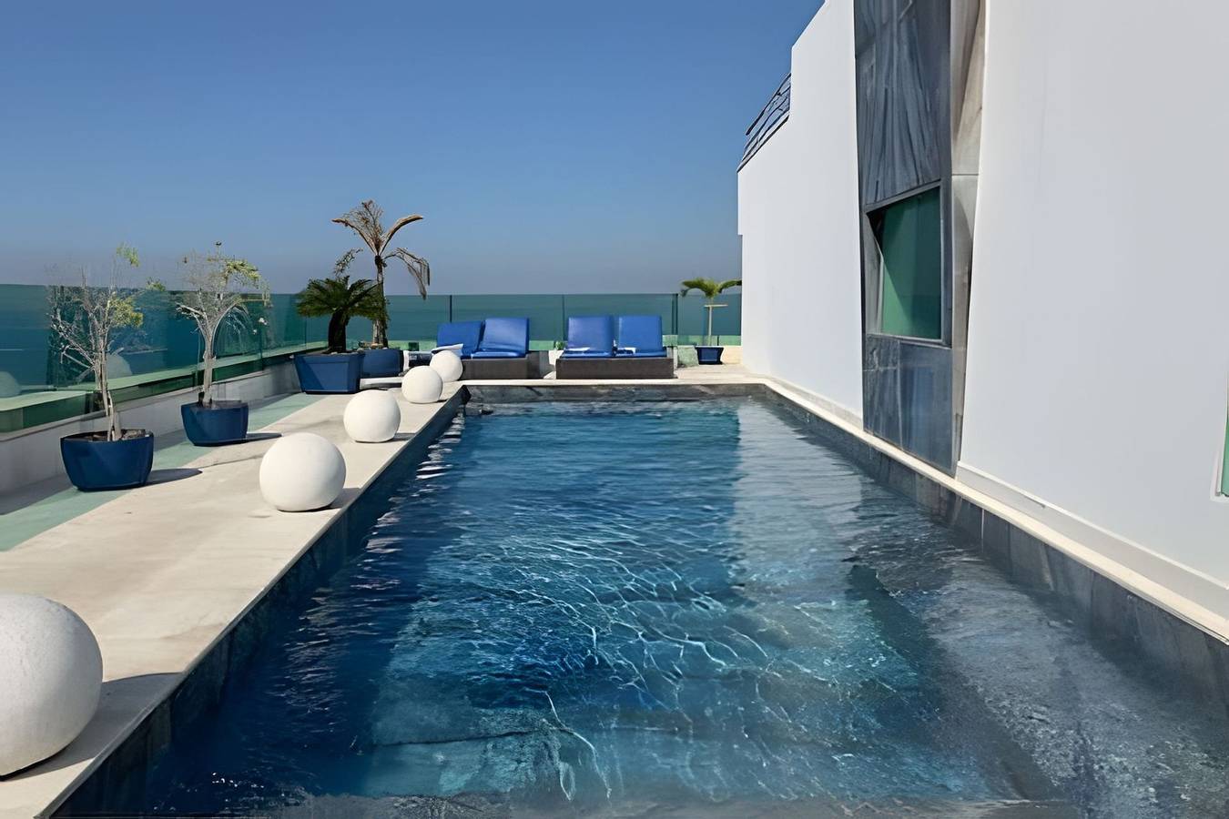 Entire apartment, Luxury penthouse with 5 bedroom and pool in Copacabana, Rio de Janeiro