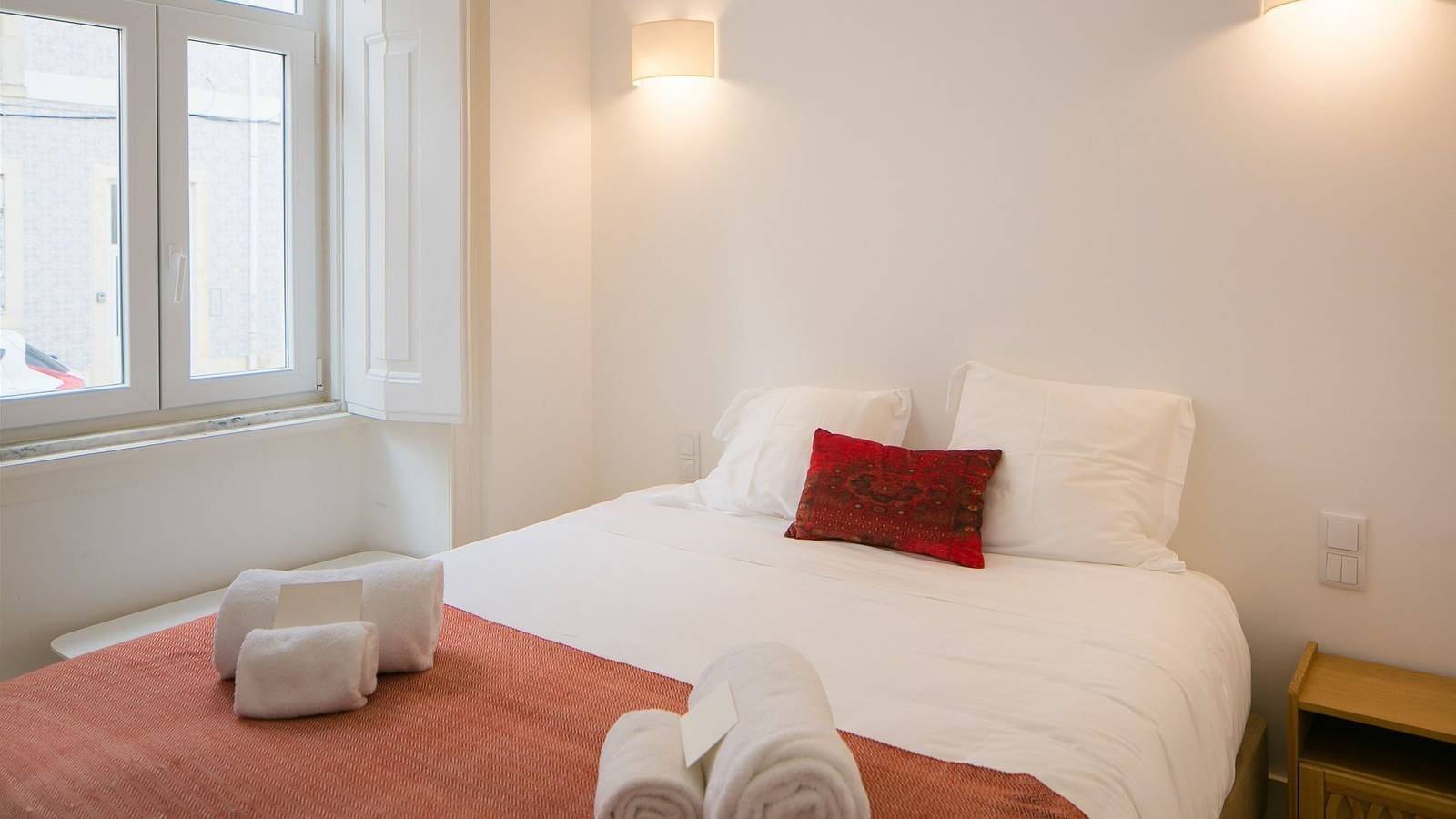 Entire apartment, Quiet & Cozy Apartment w/ Garden by Lovelystay in Santa Engrácia, São Vicente (Lisbon)