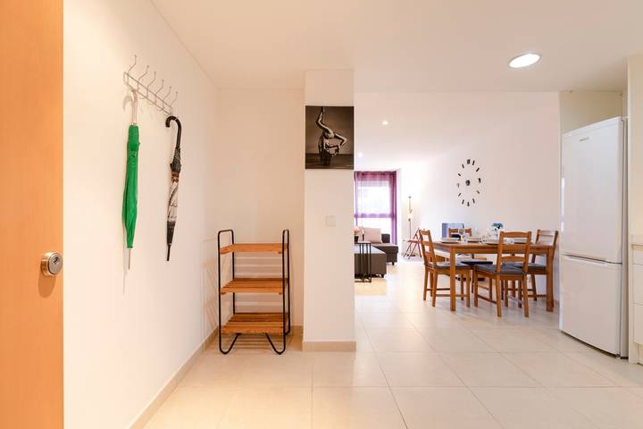 Entire studio, Studio Apartment 'In Sant Marti' with Wi-Fi and Air Conditioning in Barcelona, Barcelonès