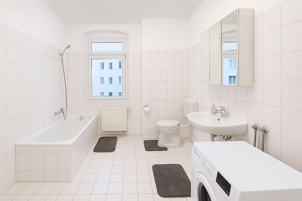 Ganze Wohnung, Monteurzimmer Delitzsch Zentrum – 5 Betten in Delitzsch, Sächsisches Burgen- und Heideland