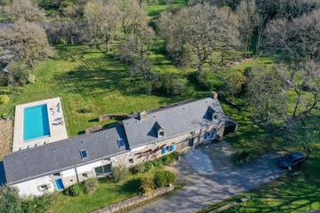 Maison De Vacances pour 12 Personnes dans Ambon, Région de Vannes, Photo 1