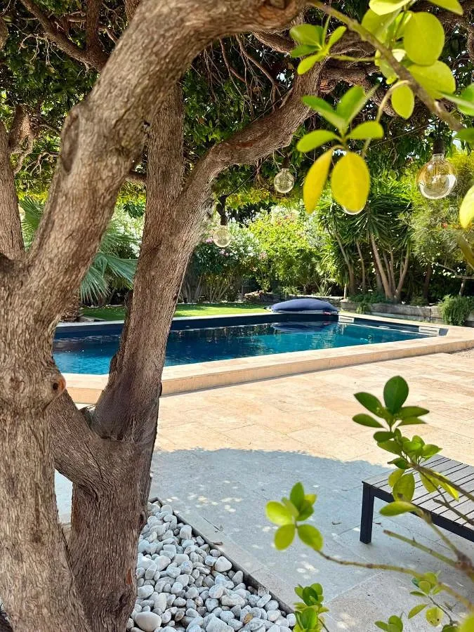 Casa de huéspuedes para 2 personas, con piscina y terraza - 1