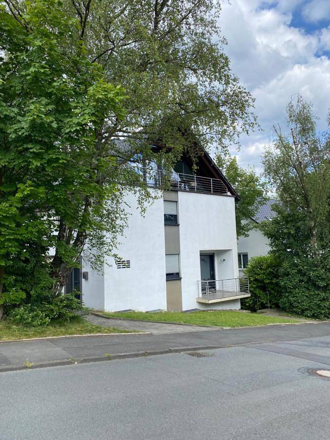 Ferienwohnung für 8 Personen, mit Balkon und Terrasse sowie Garten in Bochum - 2