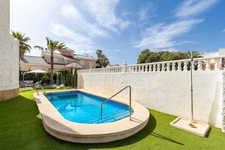 Casa rural para 10 personas, con Terraza y Jardín además de Piscina y Vistas al lago en La Manga del Mar Menor - 2