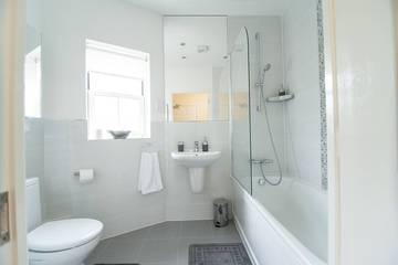 Glamping for 4 People in Watford, Hertfordshire, Photo 4