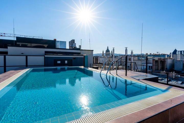 Alojamiento y desayuno para 2 personas, con jardín y piscina en Budapest