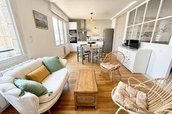 Gîte pour 4 personnes dans Office De Tourisme De Larmor Plage - 4