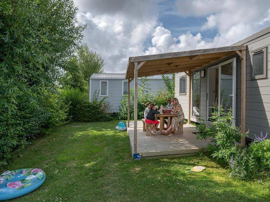 Flower Camping les Aubepines - Mobilhome 4 personas - 30m² Confort (2 habitaciones) con 15m² de terraza semicubierta in Le Crotoy, Región de Abbeville