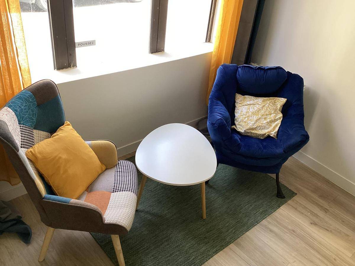 Appartement entier, A3 Bel appartement lumineux au Rdc in Évaux-les-Bains, Région d'Aubussargues