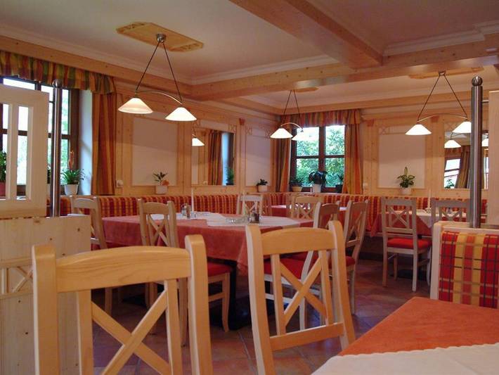Pension Langbrucker - Blick Stausee in Rottenmanner und Wölzer Tauern, Großsölk