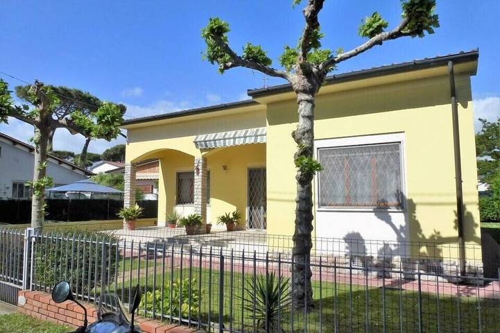 Ferienhaus für 6 Personen, mit Terrasse und Garten - 1