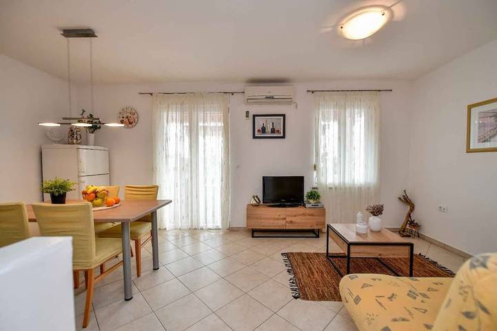 Ferienwohnung für 4 Personen, mit Garten