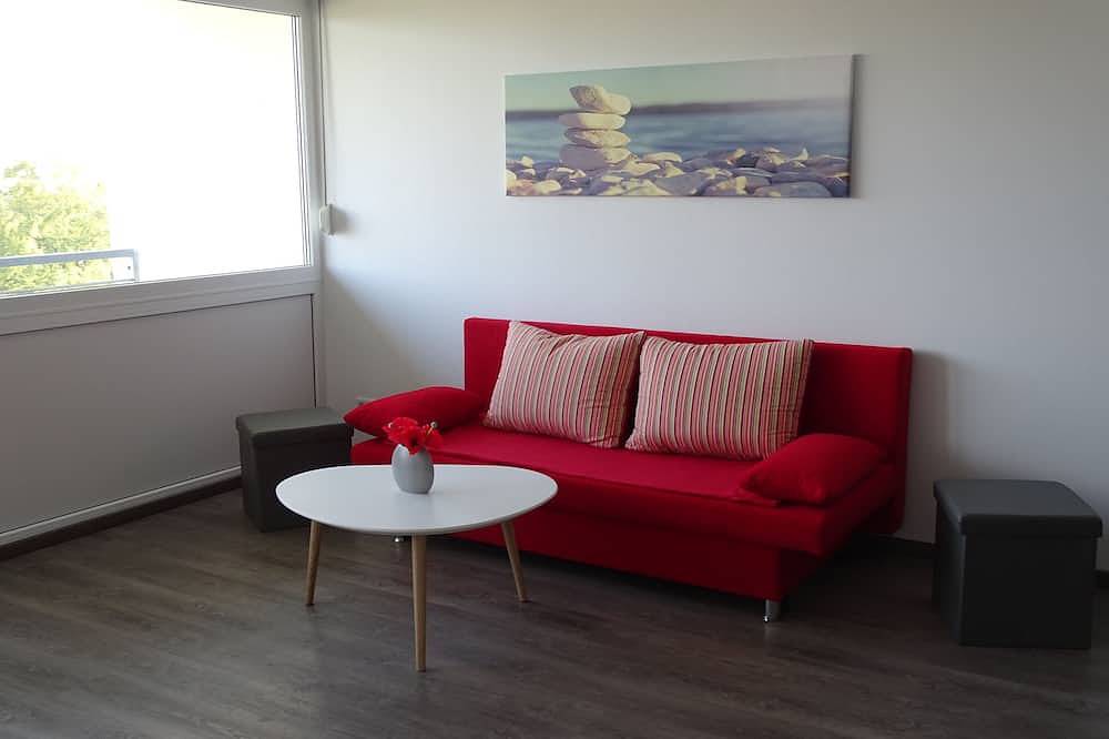 Ganze Wohnung, Schönes 1-Zimmer Appartement mit Bergsicht und Hallenbad in Oberteuringen, Region Bodensee-Oberschwaben