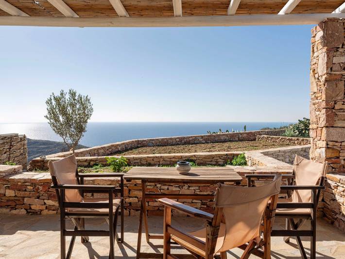 Location de vacances pour 3 personnes, avec Jardin dans Folégandros