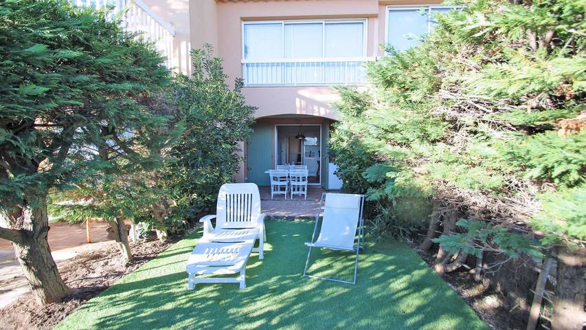 Ferienwohnung für 4 Personen, mit Terrasse und Garten