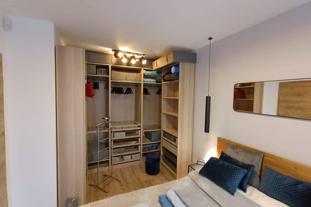 Dein ruhiges Traumhaus in Tata, in See- und Golfplatznähe für max 8 Gäste in Totis, Kleingebiet Totis