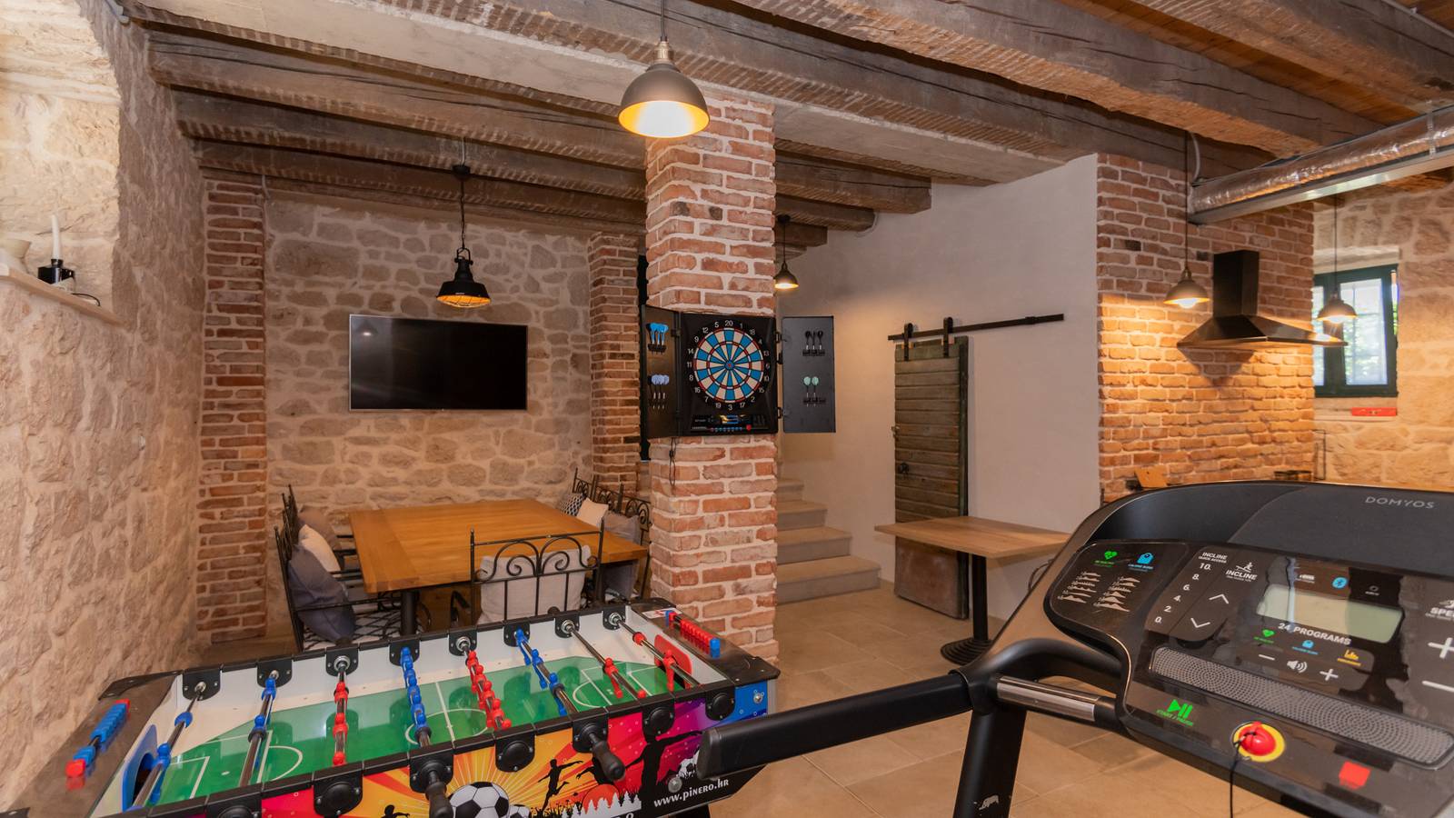 Villa Jasmin - Makarska by Villas Guide in Imotski, Makarska Riviera