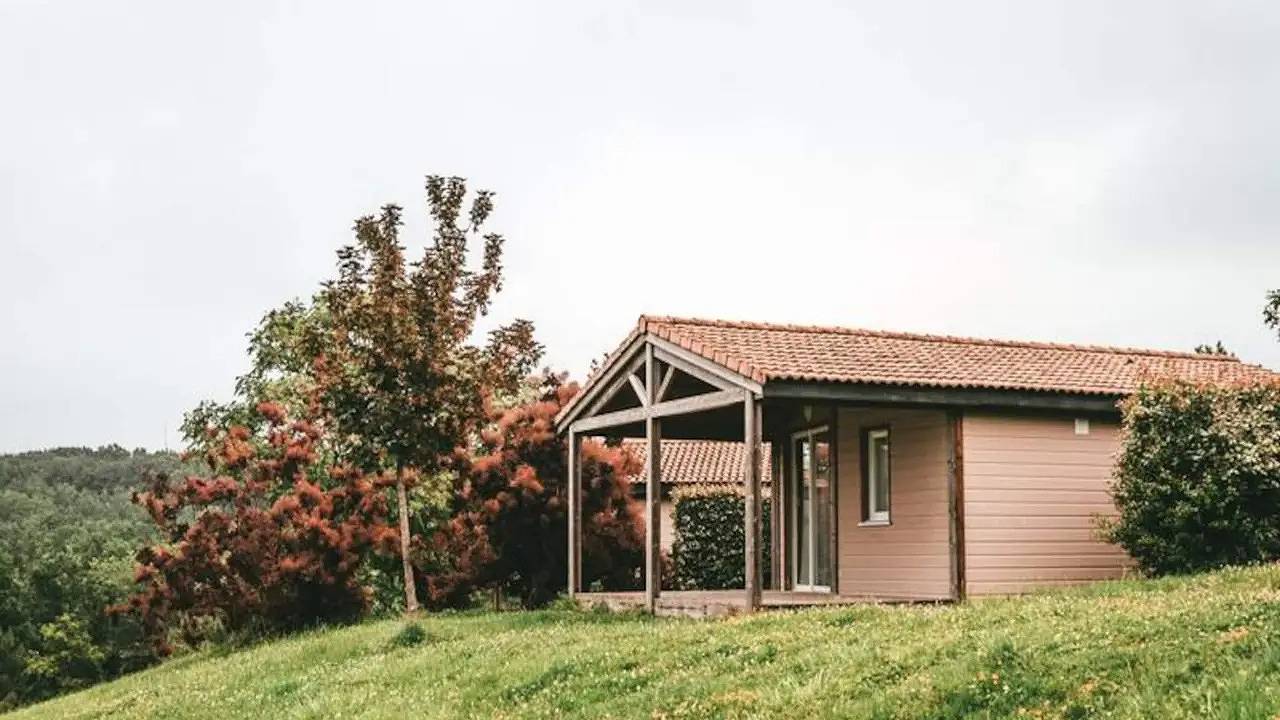 Appartement de vacances entier, Appartement de vacances pour 3 personnes avec piscine in Monclar-de-Quercy, Tarn-et-Garonne