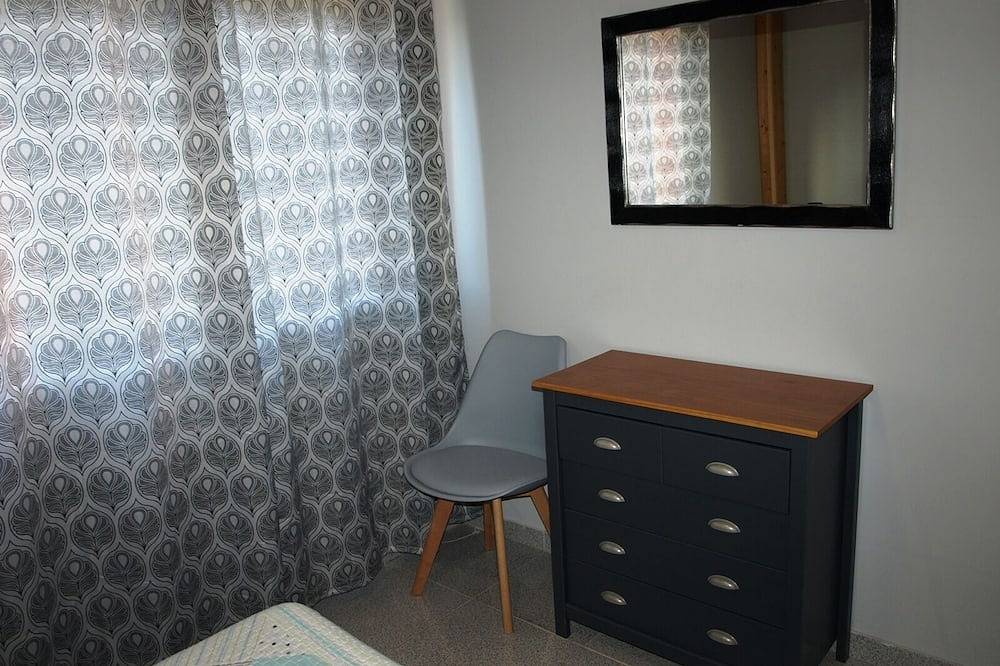 Apartamento entero, Bueu: Apartamento con terraza y vistas al mar a 300 metros de la playa in Bueu, Rias Baixas