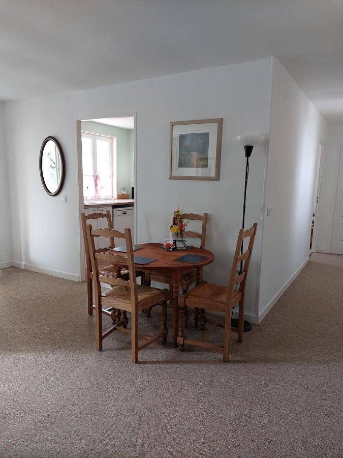 Appartement entier, Stable Cottage at Orchard Farm in Combles, Région de Péronne