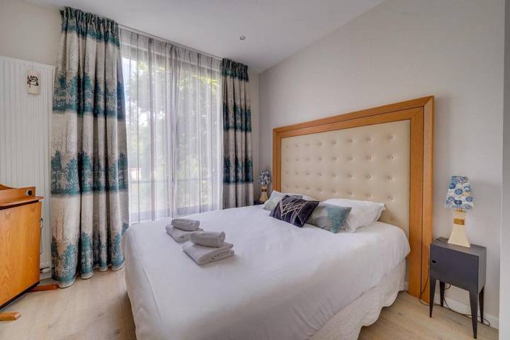 Location de vacances pour 6 personnes, avec terrasse et jardin dans Basilique Saint-Seurin de Bordeaux - 4