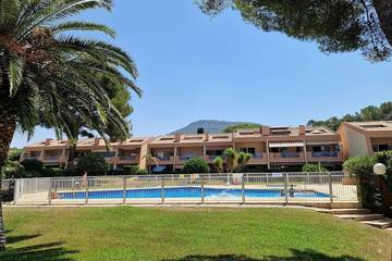 Gîte pour 5 personnes, avec piscine et terrasse dans Plage de La Garonne
