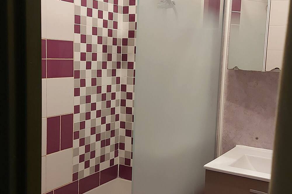 Ferienwohnung - 3   Räume - 5/6   Personen in Loupian, Mittelmeerküste (Frankreich)