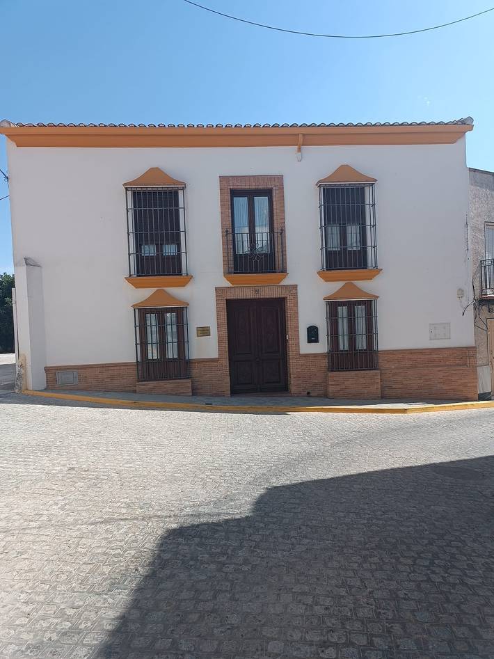 Casa rural para 10 personas, con balcón en Sierra Sur de Sevilla