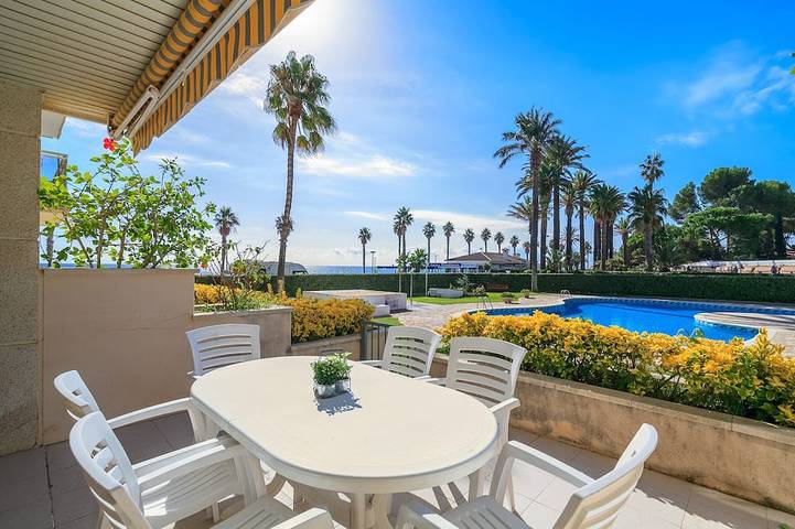 Ferienwohnung für 5 Personen, mit Terrasse und Garten sowie Pool in Miami Playa