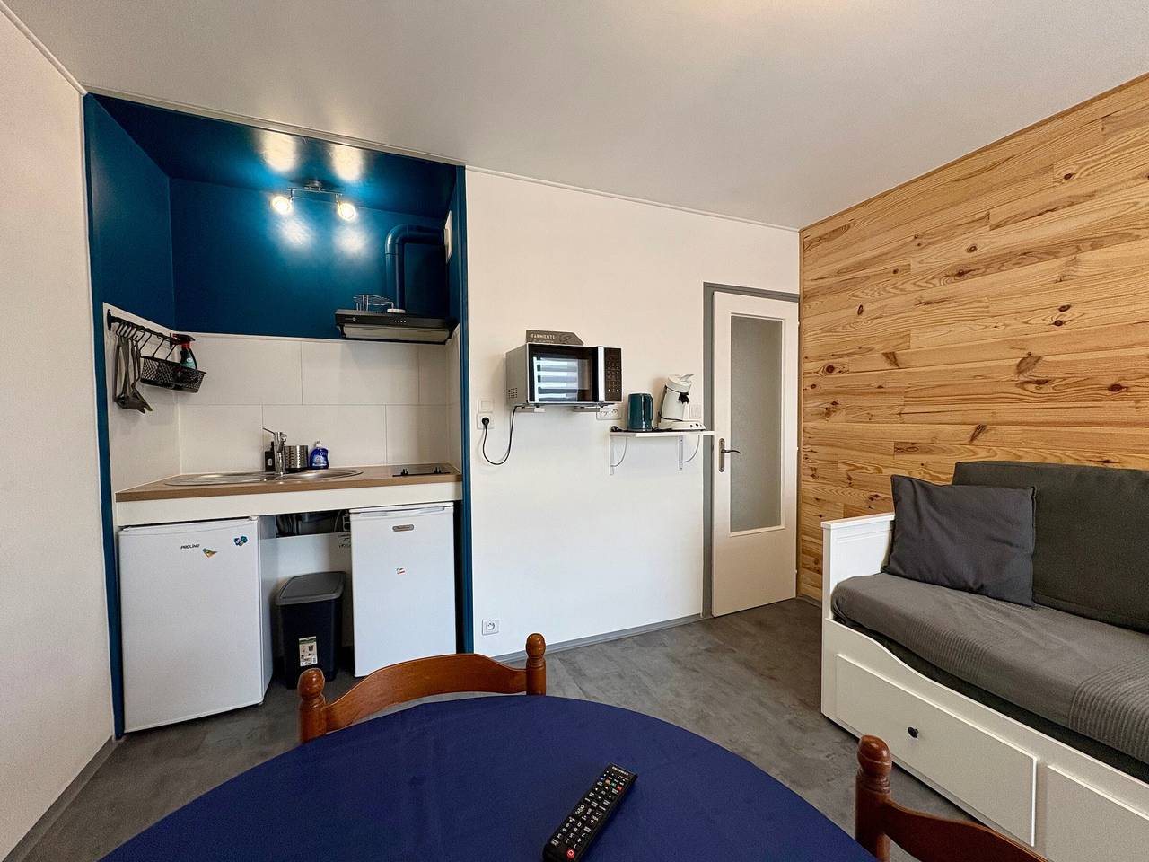 Apartamento entero, Apartamento renovado frente al mar con estacionamiento - 6 pers in Saint-Jean-de-Monts, Vandea