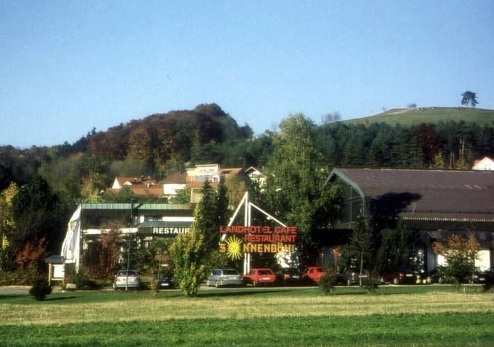 Hotel für 2 Personen, mit Balkon und Terrasse sowie Garten in Sonnenbühl