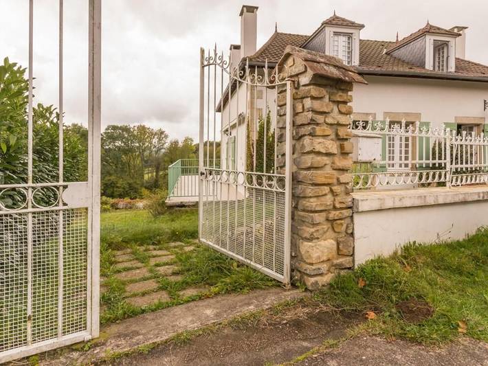 Gîte pour 6 personnes, avec jardin