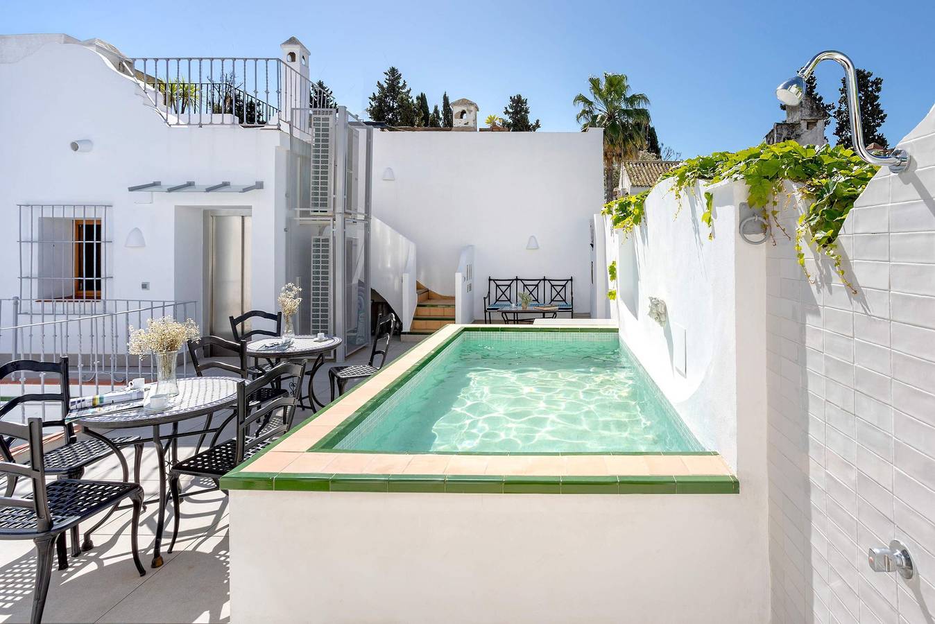 Apartamento entero, Unique Sevillian House with terrace and pool. Casa Pimienta in Casco Antiguo, Sevilla