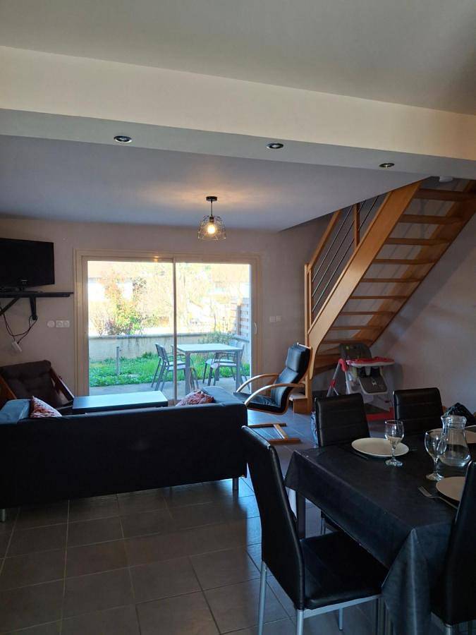 Location de vacances pour 5 personnes, avec vue et jardin à Charavines - 3