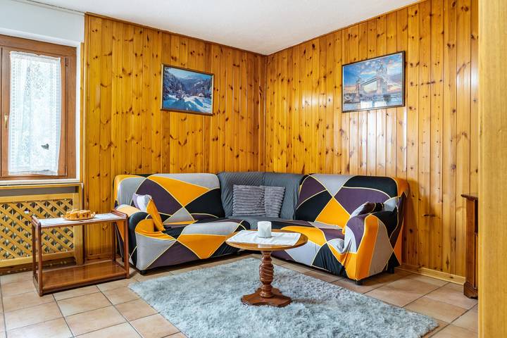 Ganze Wohnung, Ferienwohnung 'Appartamento Vioz' mit Bergblick und Balkon in Celledizzo, Peio