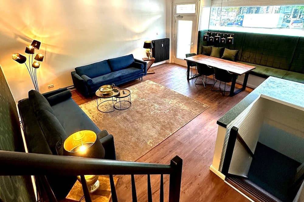 Ganze Wohnung, Mundsburger Damm 30 in Hamburg in Hamburg-Nord, Hamburg